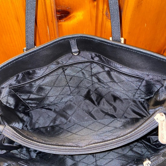 michael kors signature voyager east west tote bag - Picture 5 of 11